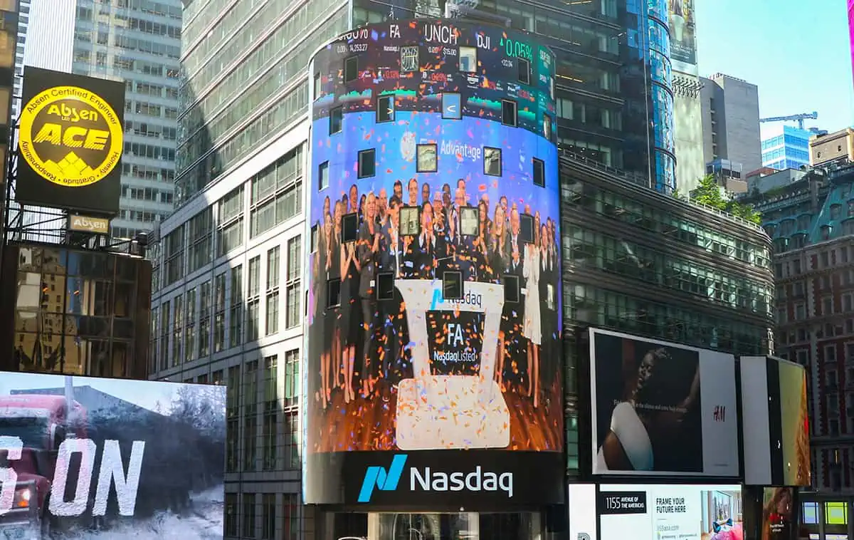 an image of times square in new york